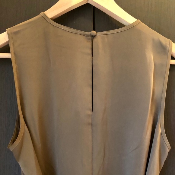 Aritzia Babaton Floreia Blouse - Picture 10 of 10